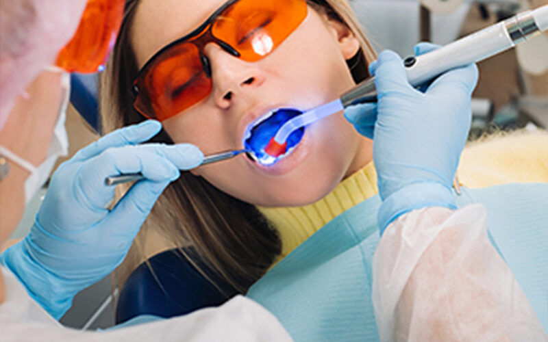 تبييض الأسنان ما هو وأنواعه وفوائده للأسنان